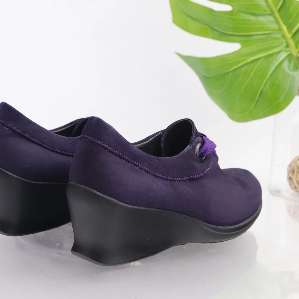 Wolky Womens Faith Oxford Pump Size 39 8 Purple Leather Wedge Lace Up Shoe Boho